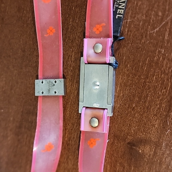 Authentic Chanel belt- rare - Picture 4 of 8